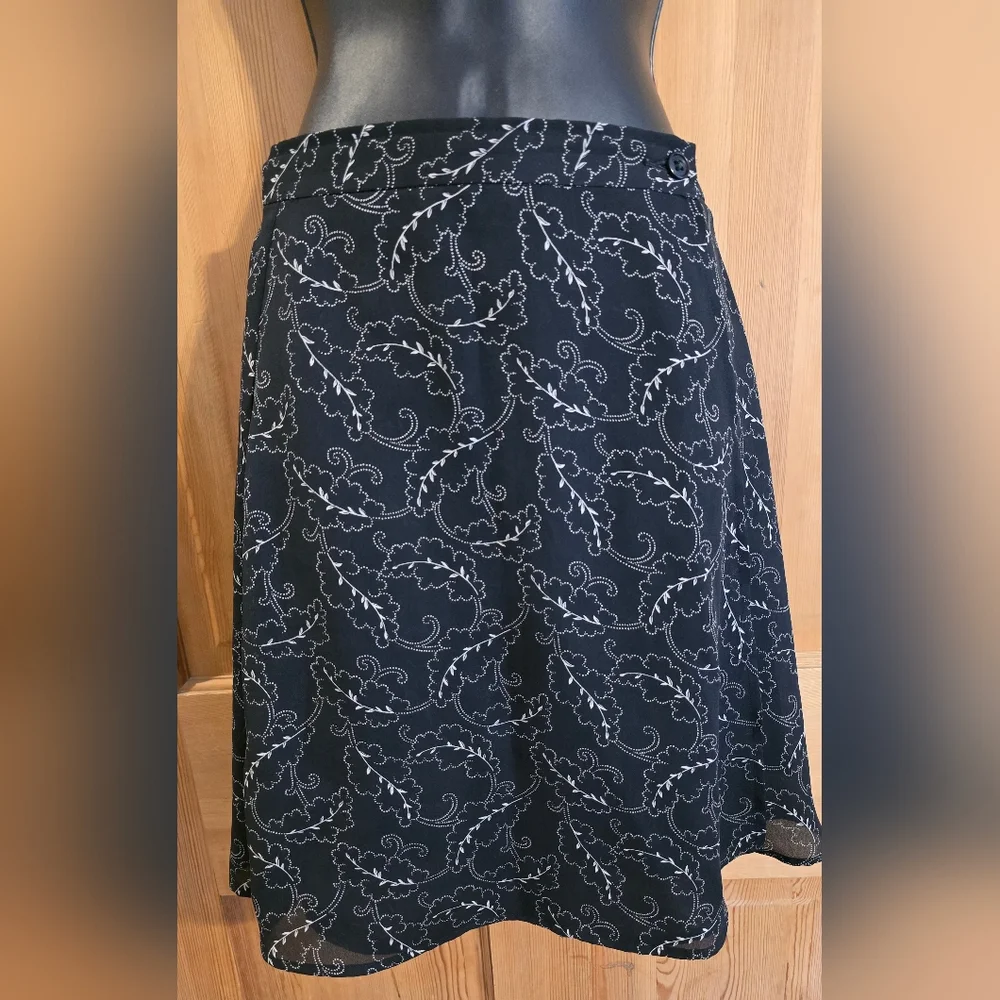 Banana Republic Elegant Black Skirt Size 10 Office Workwear Business Casual